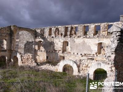 Ruinas del hospital de la Magadalena - Fuentidueña -- excursiones y senderismo; grupo senderismo